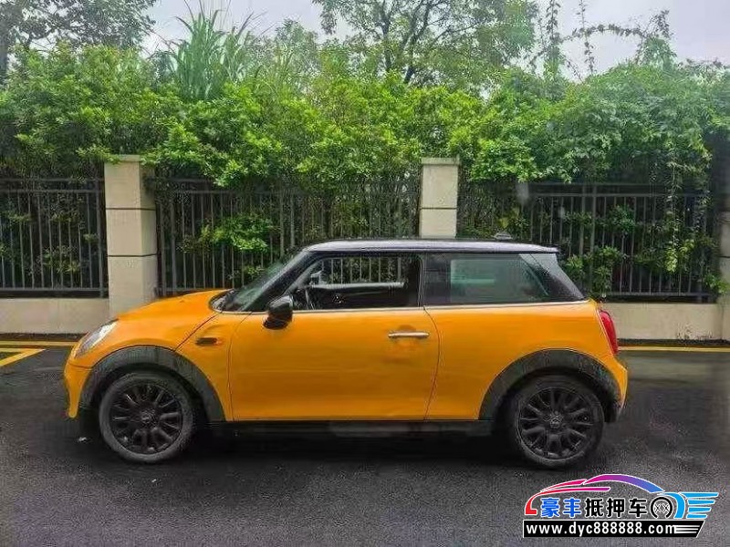 16年宝马MINI轿车抵押车出售
