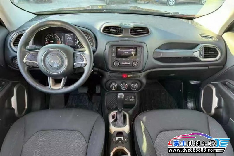 17年Jeep自由侠轿车抵押车出售