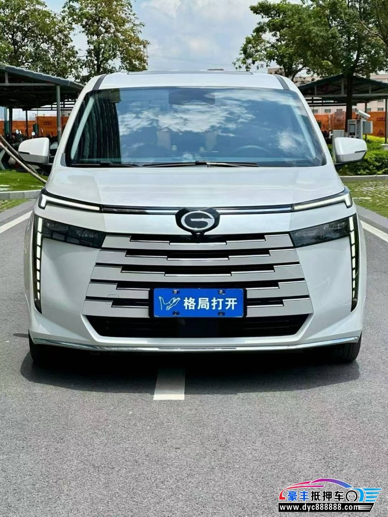 抵押车出售25年传祺e8轿车