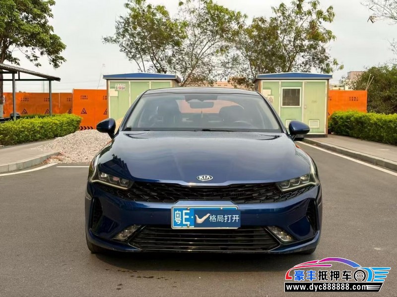 抵押车出售21年起亚K5轿车