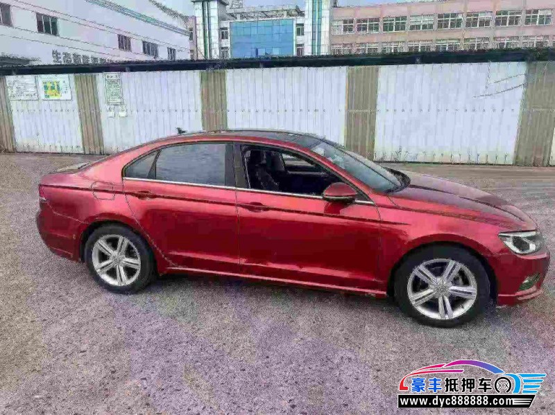 16年大众凌渡轿车抵押车出售