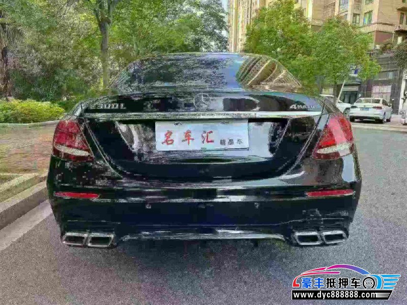 19年奔驰E轿车抵押车出售