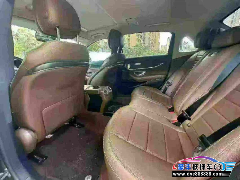 19年奔驰E轿车抵押车出售