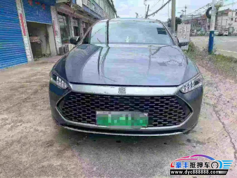 抵押车出售24年比亚迪秦轿车