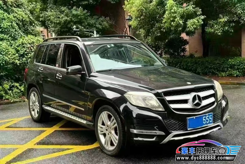12年奔驰GLK轿车抵押车出售