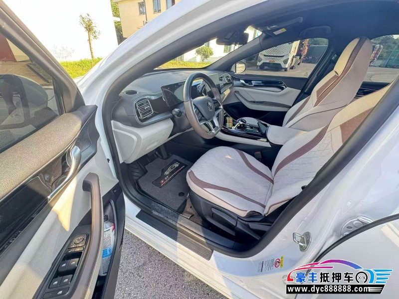 24年比亚迪秦轿车抵押车出售