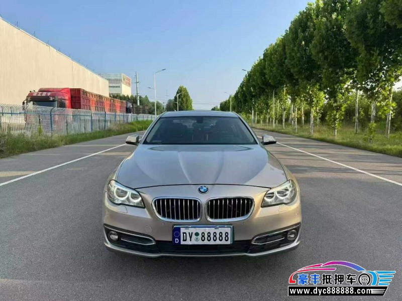 抵押车出售16年宝马5系轿车
