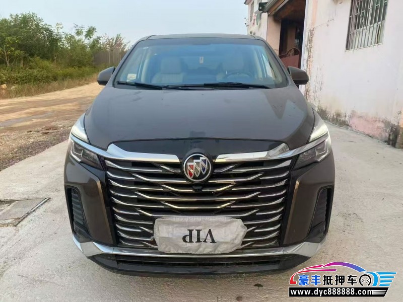 抵押车出售24年别克GL8轿车