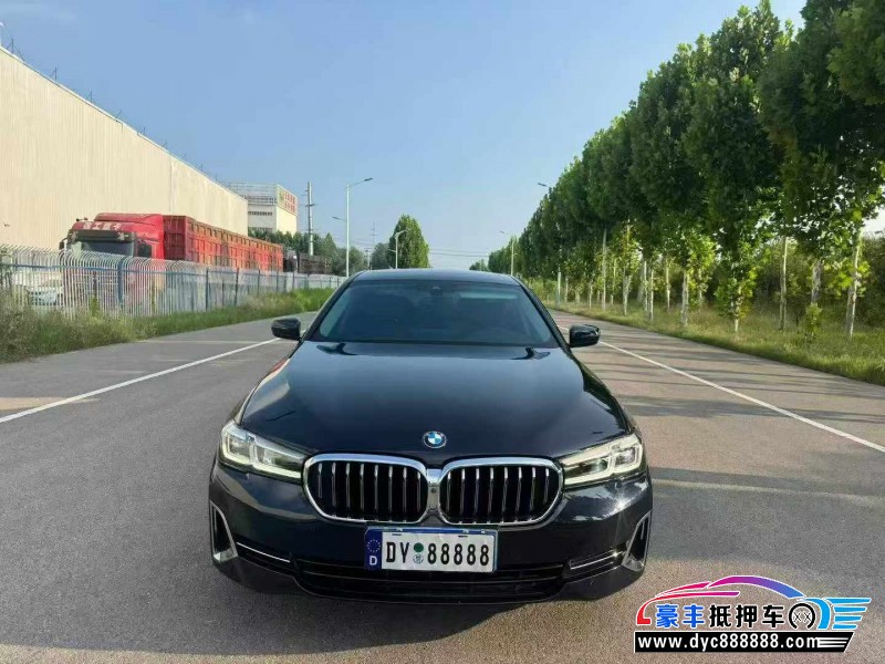 抵押车出售23年宝马5系轿车