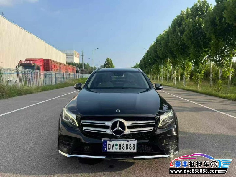 抵押车出售19年奔驰GLC轿车