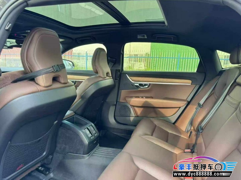 21年沃尔沃S90轿车抵押车出售