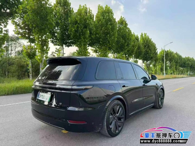 23年理想L9轿车抵押车出售