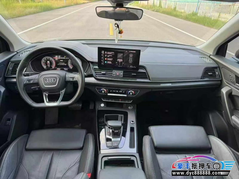 22年奥迪Q5轿车抵押车出售