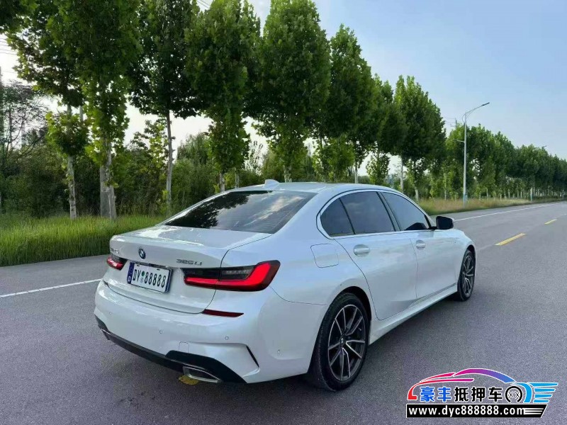 22年宝马3系轿车抵押车出售