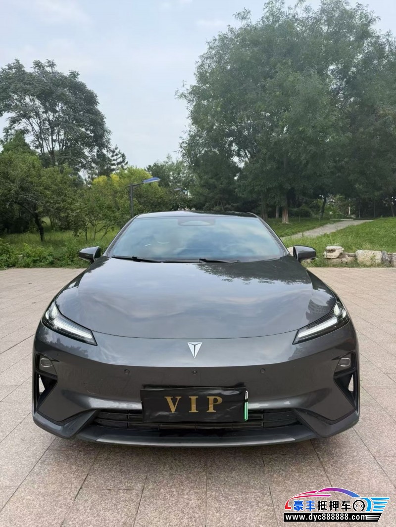 抵押车出售25年长安深蓝L07轿车