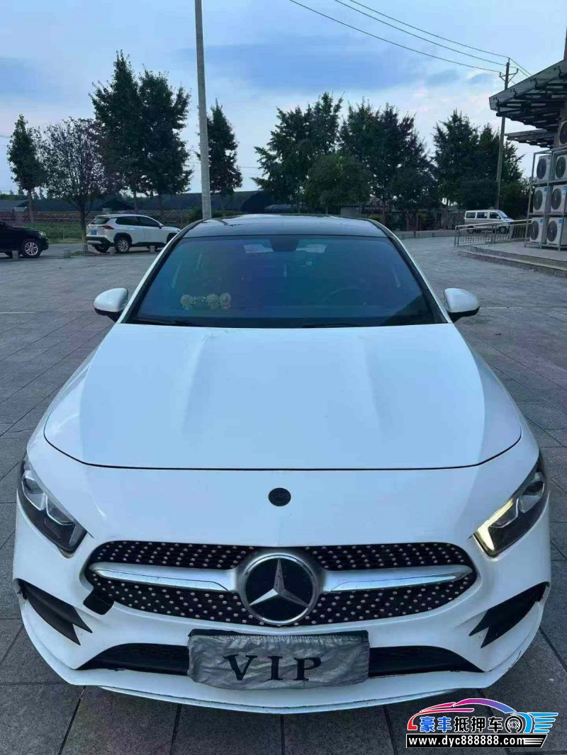 抵押车出售21年奔驰A轿车