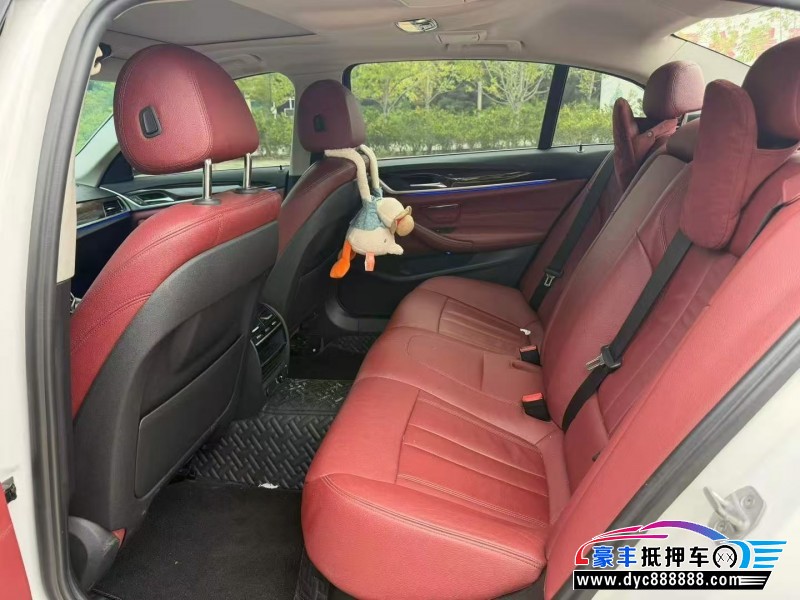 18年宝马5系轿车抵押车出售