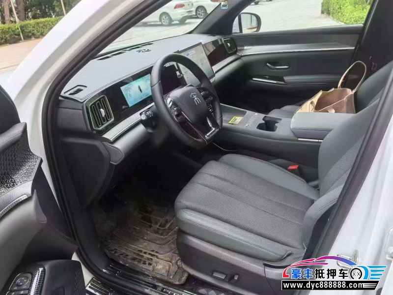26年比亚迪宋轿车抵押车出售