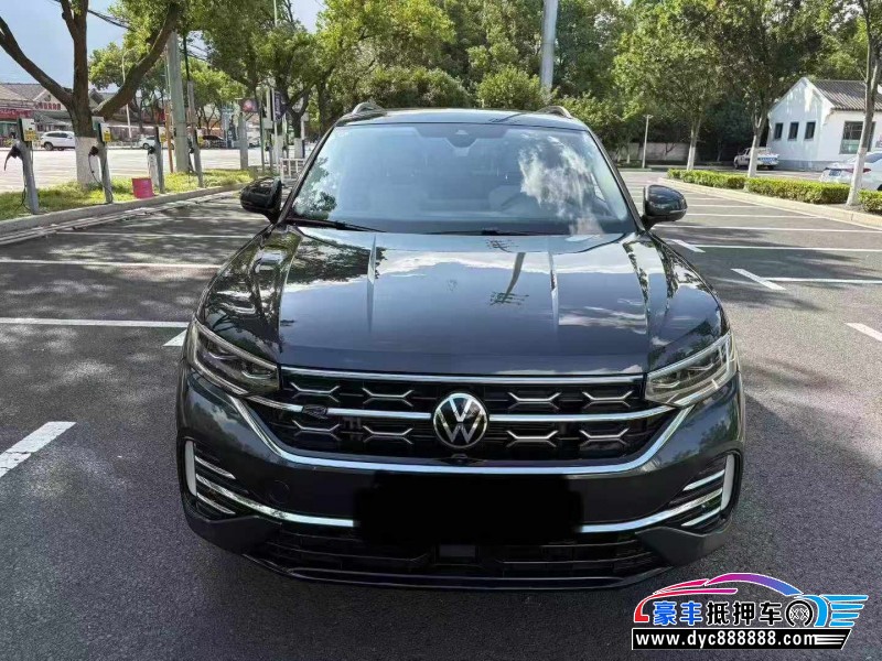 抵押车出售23年大众探岳轿车