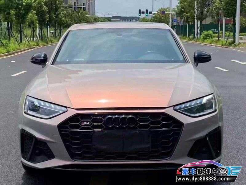 22年奥迪A4L轿车抵押车出售