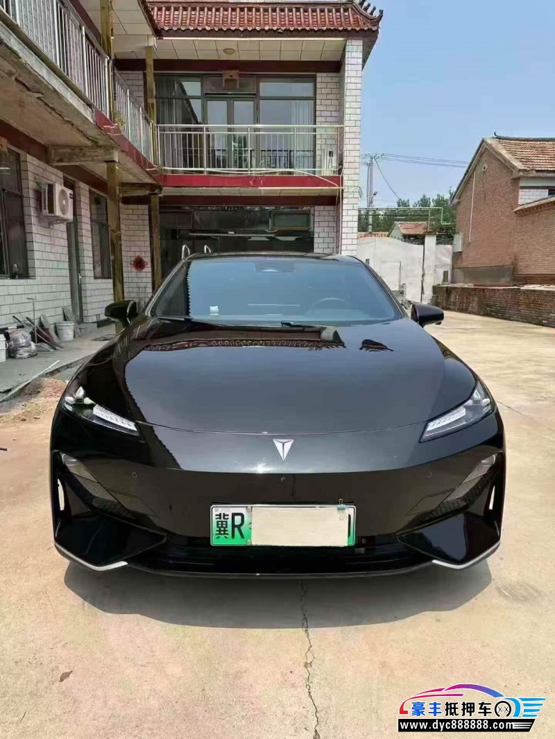 抵押车出售24年长安深蓝SL03轿车