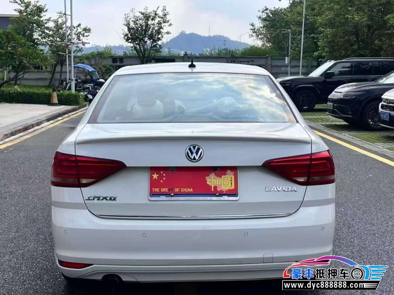 17年大众朗逸轿车抵押车出售