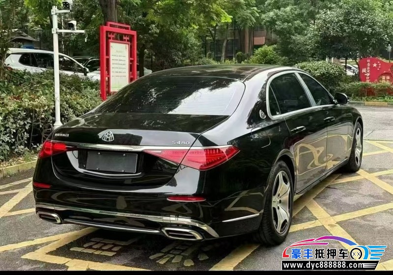 23年奔驰迈巴赫S级轿车抵押车出售
