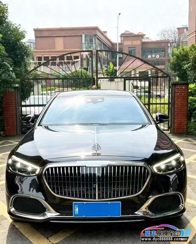 抵押车出售23年奔驰迈巴赫S级轿车