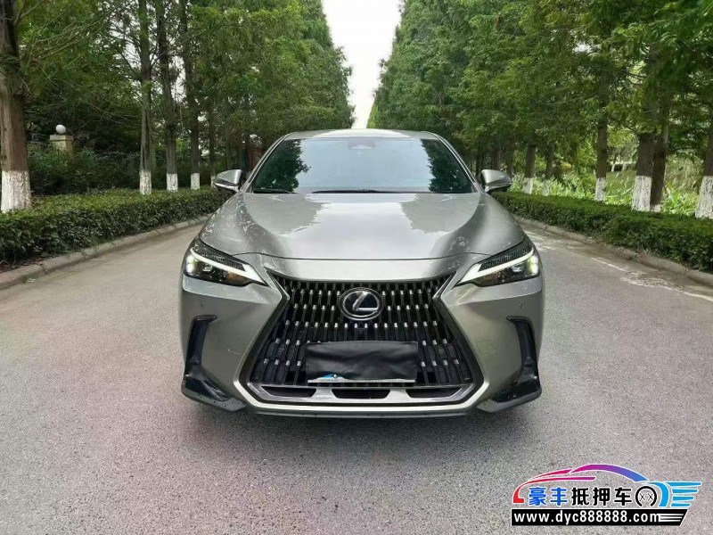 抵押车出售22年雷克萨斯NX轿车