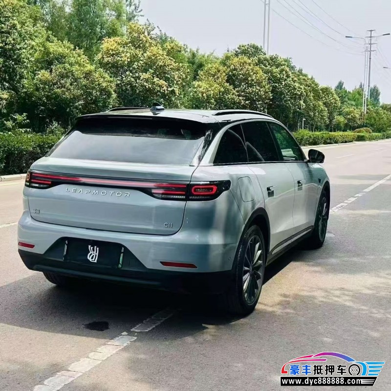 25年零跑C11轿车抵押车出售