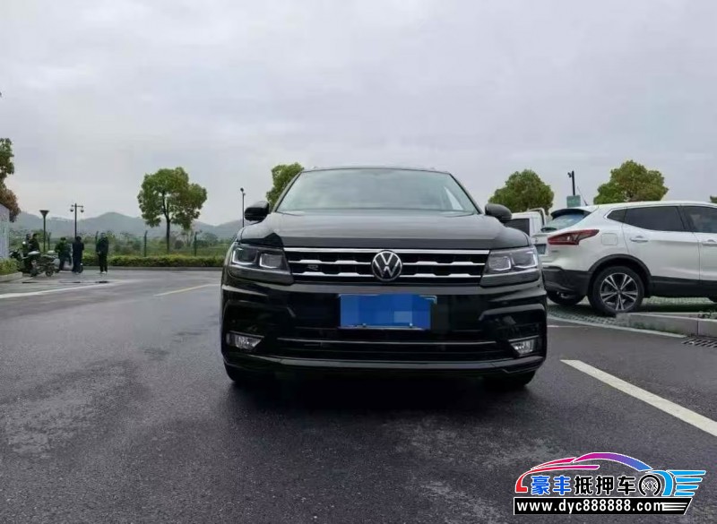 抵押车出售21年大众途观L轿车
