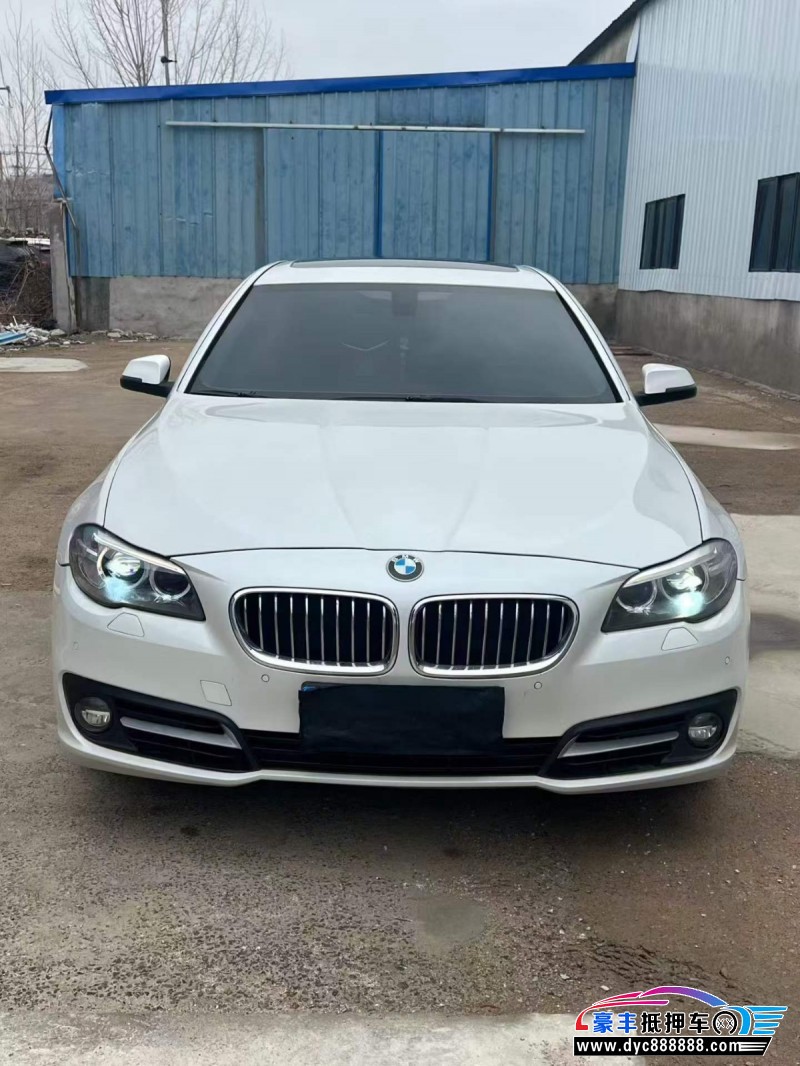 抵押车出售15年宝马5系轿车