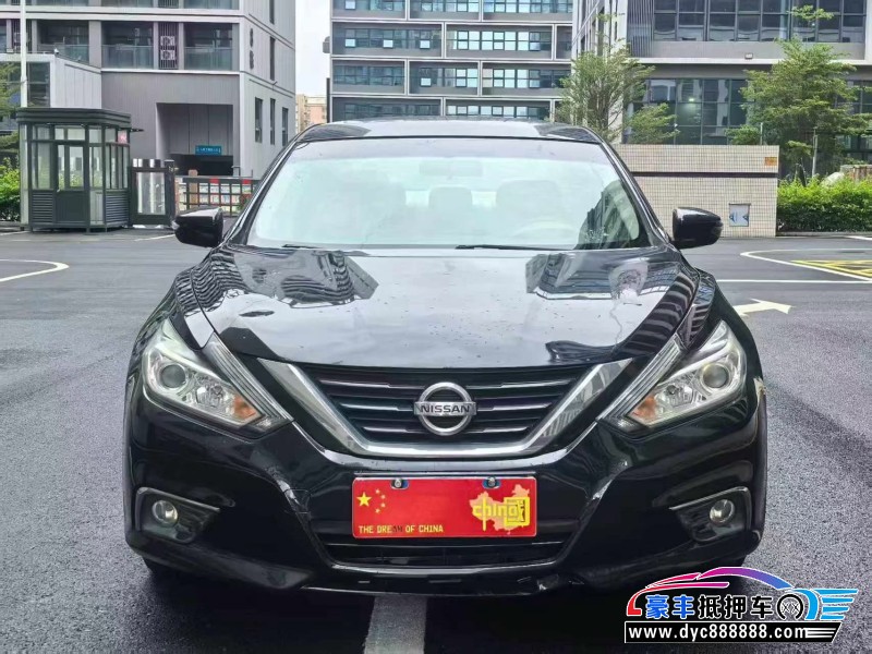 抵押车出售17年日产天籁轿车