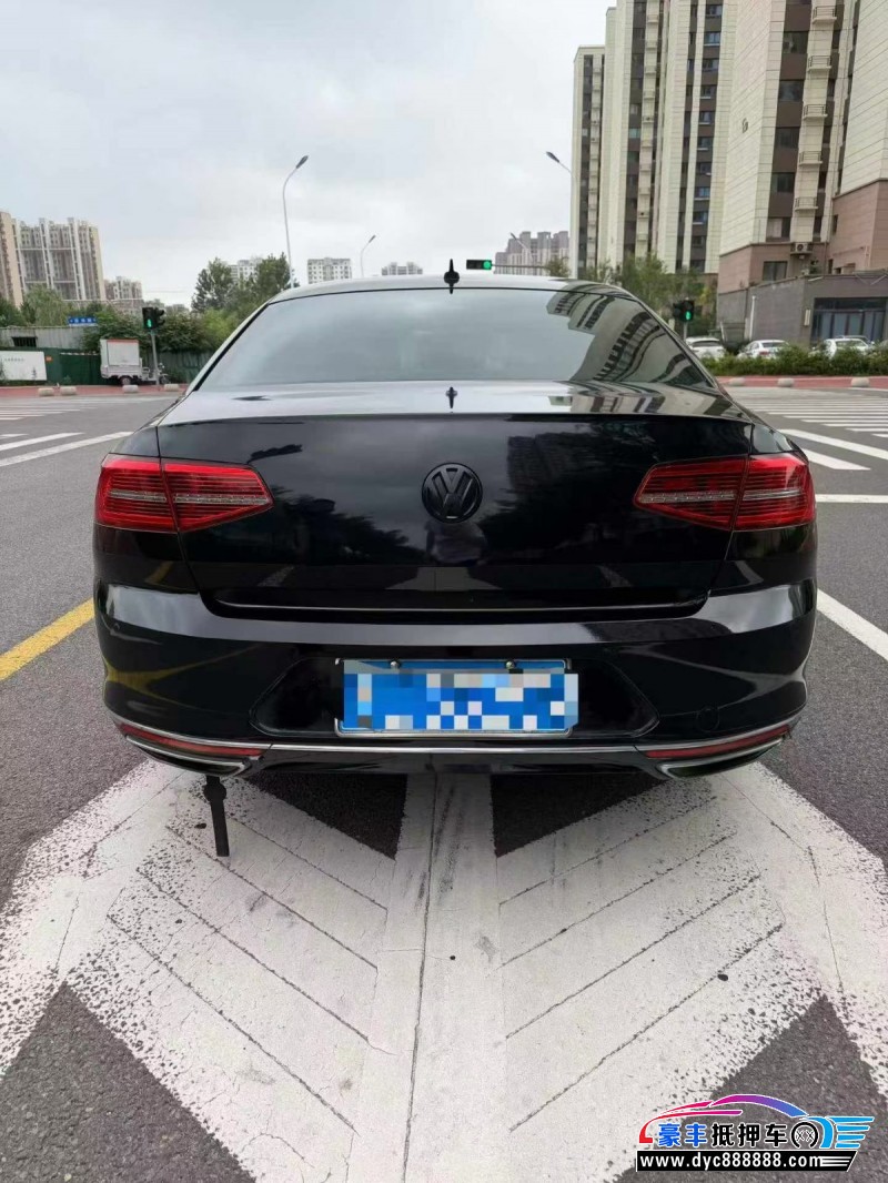 17年大众迈腾轿车抵押车出售