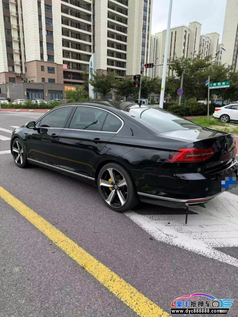 17年大众迈腾轿车抵押车出售