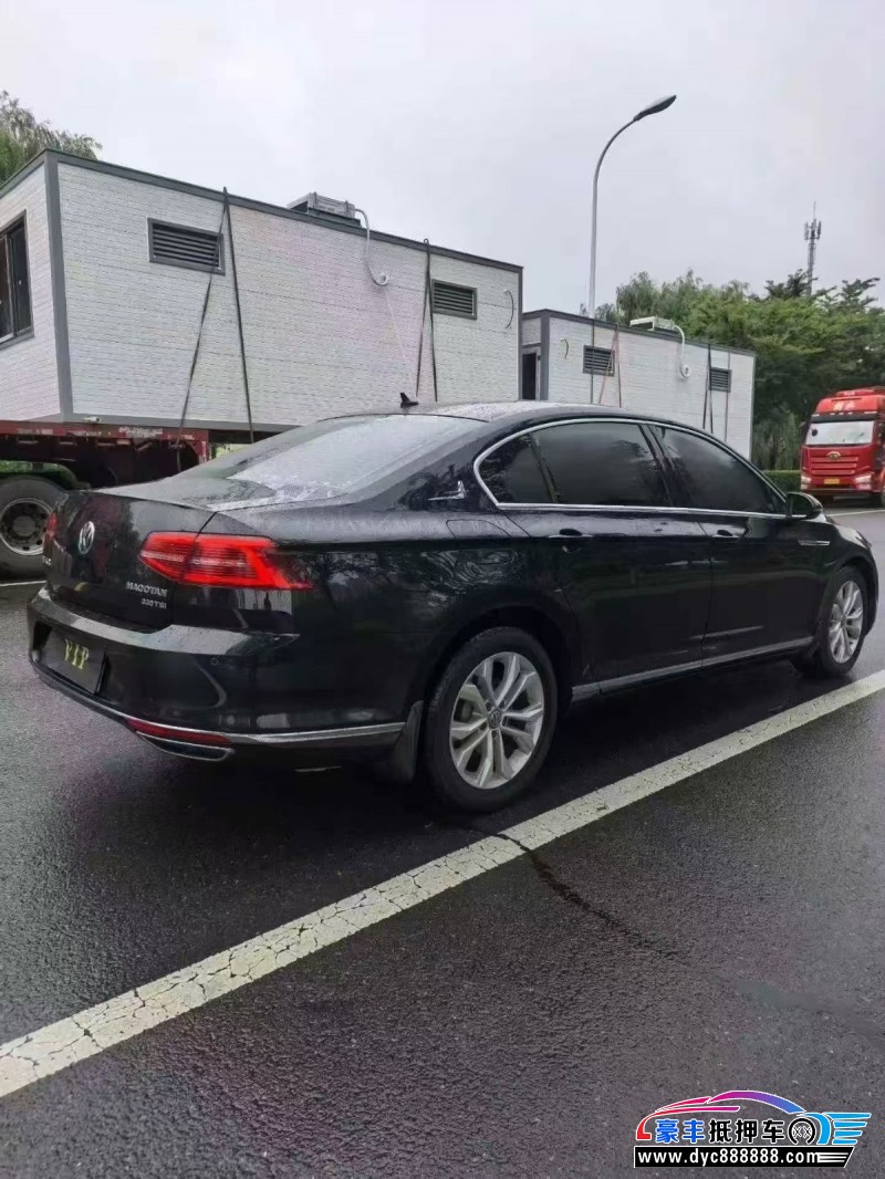19年大众迈腾轿车抵押车出售