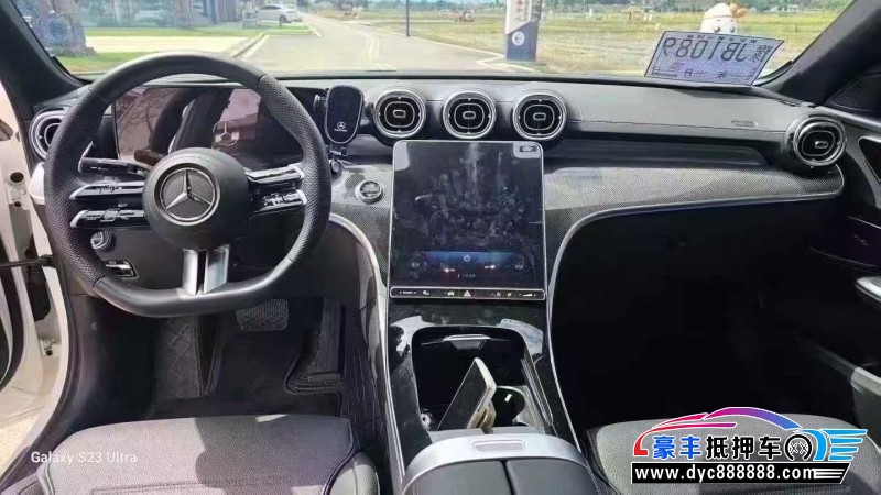 24年奔驰C轿车抵押车出售