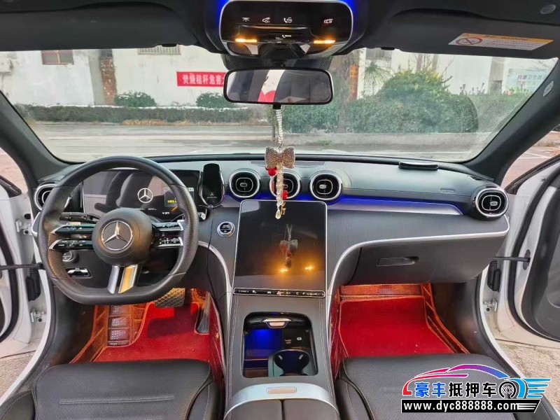 22年奔驰C轿车抵押车出售