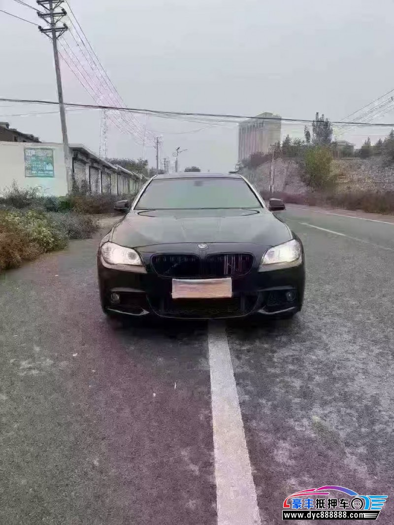 抵押车出售13年宝马5系轿车