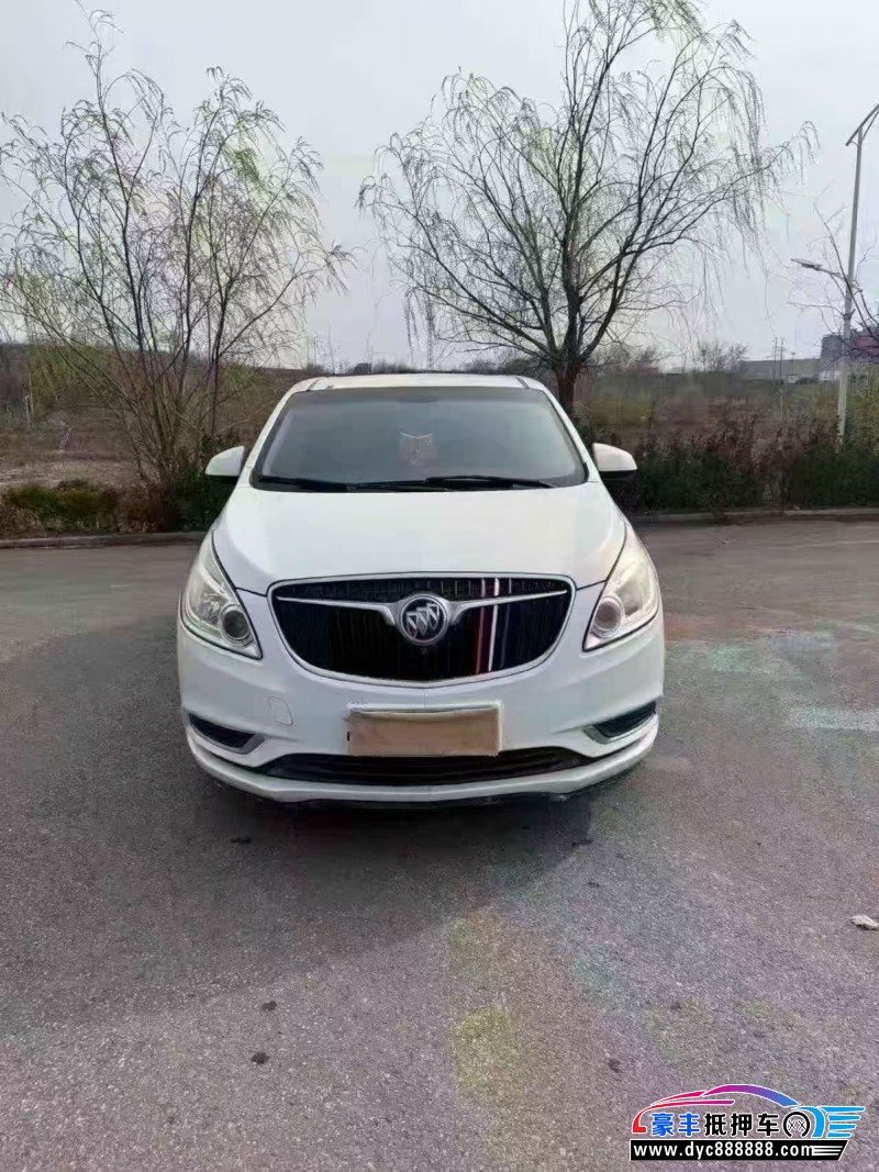 抵押车出售18年别克GL8轿车