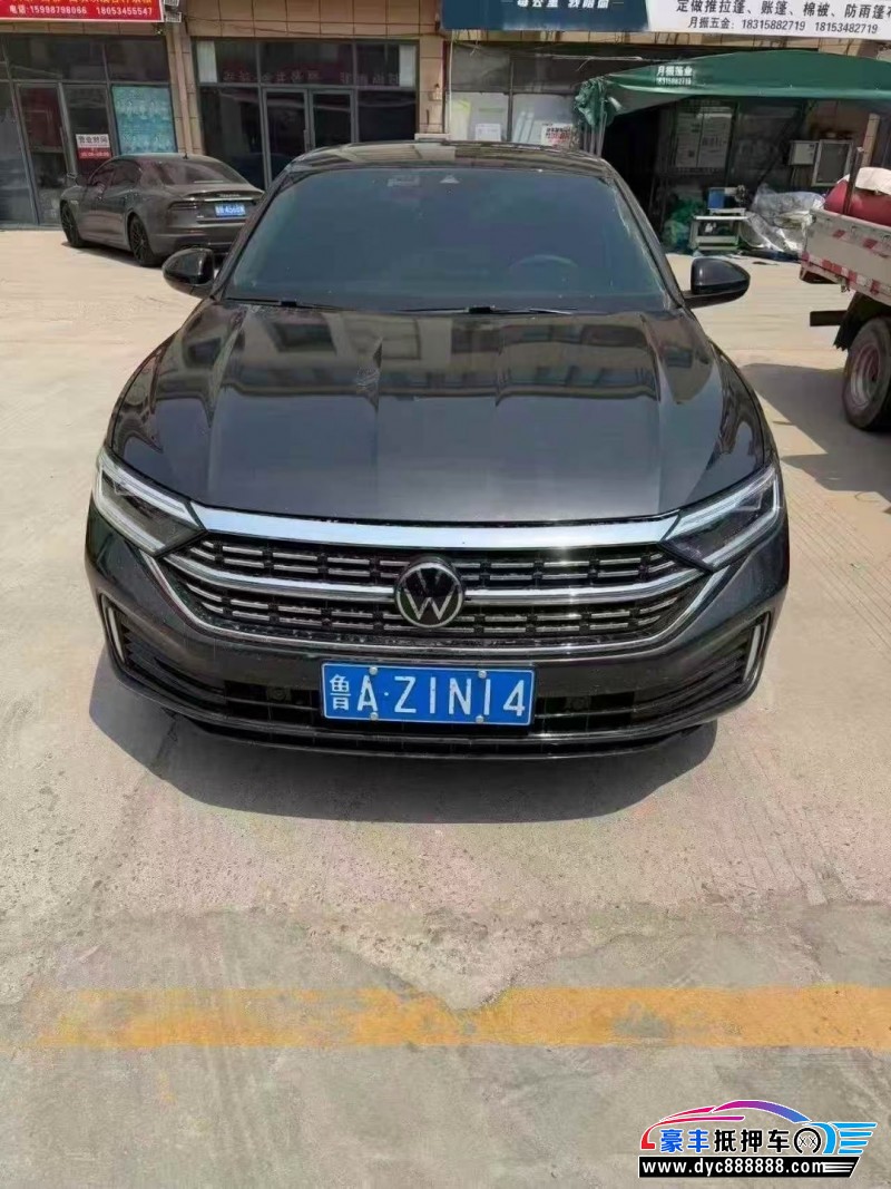 抵押车出售22年大众速腾轿车