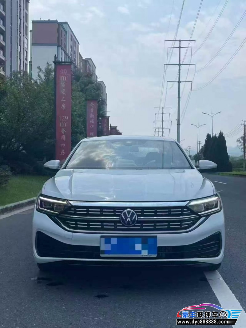 抵押车出售25年大众速腾轿车