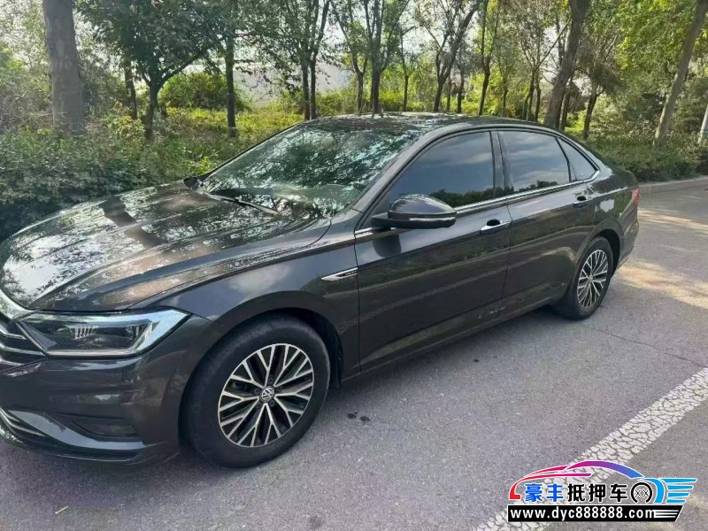 21年大众速腾轿车抵押车出售
