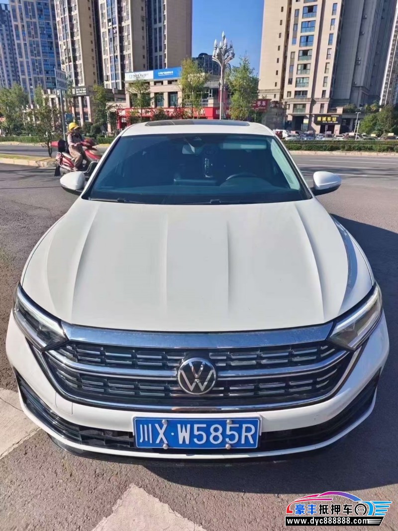 抵押车出售23年大众速腾轿车