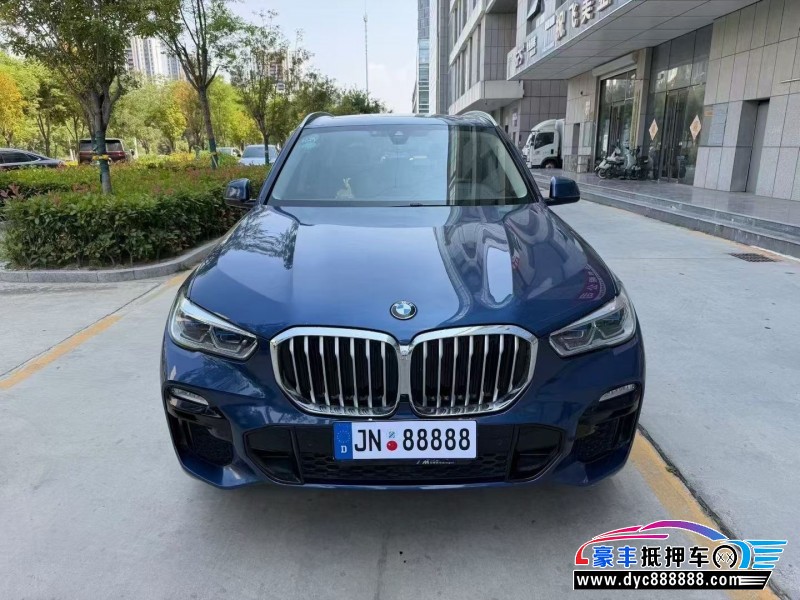 抵押车出售19年宝马X5轿车