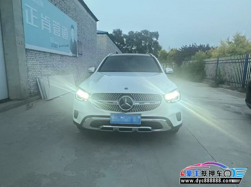 抵押车出售21年奔驰GLC轿车