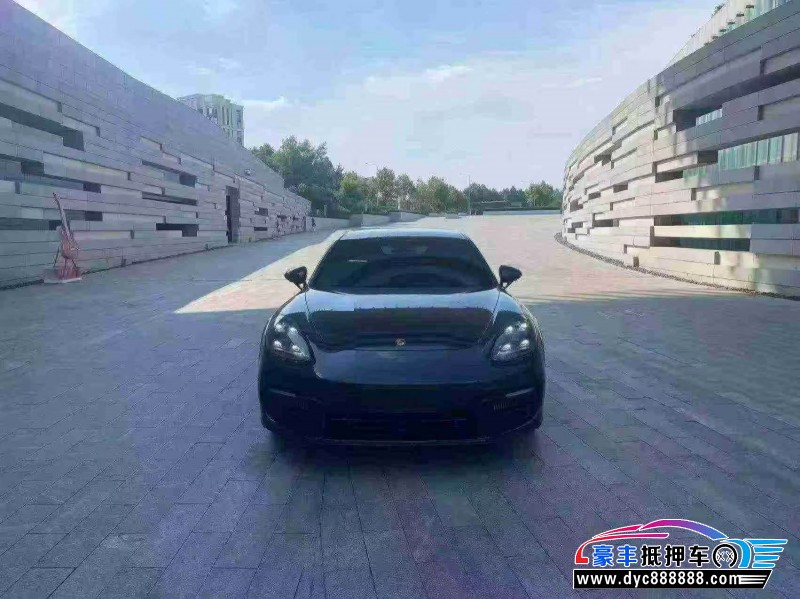 抵押车出售22年保时捷帕纳梅拉轿车