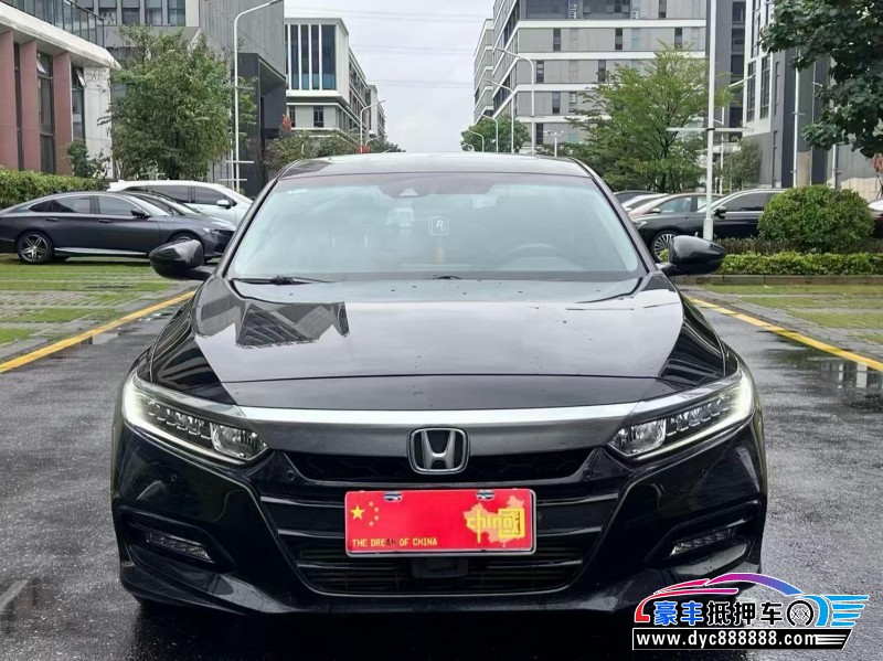 抵押车出售18年本田雅阁轿车