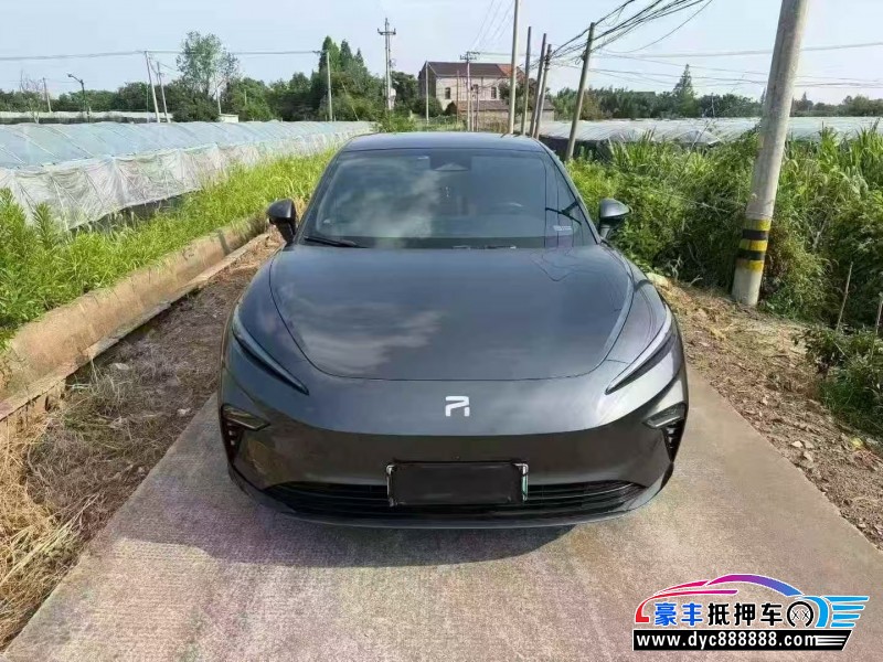 抵押车出售24年非凡R7轿车