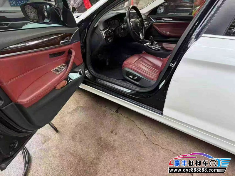17年宝马5系轿车抵押车出售